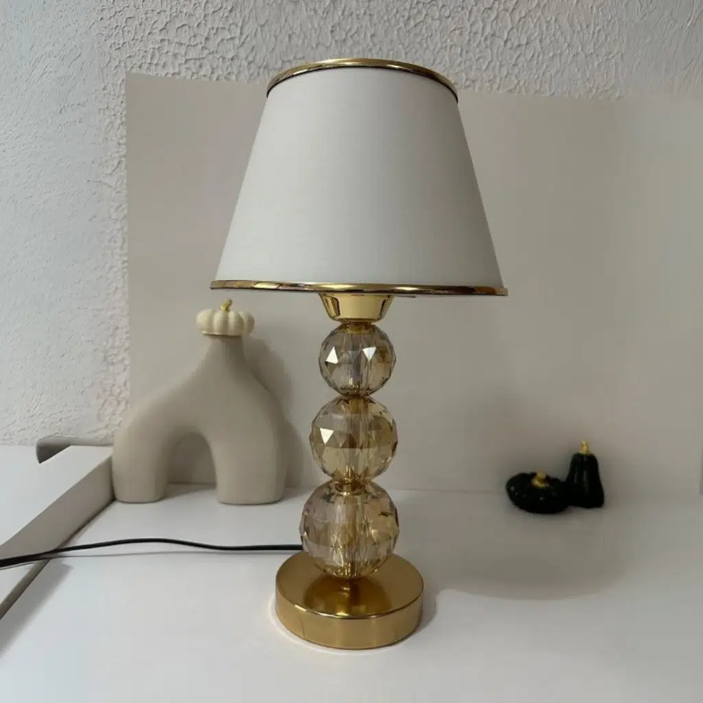 Mooncher Cam Gövdeli Gold Metal Abajur Altın Şeritli Krem Kumaş Başlık Gece Lambası